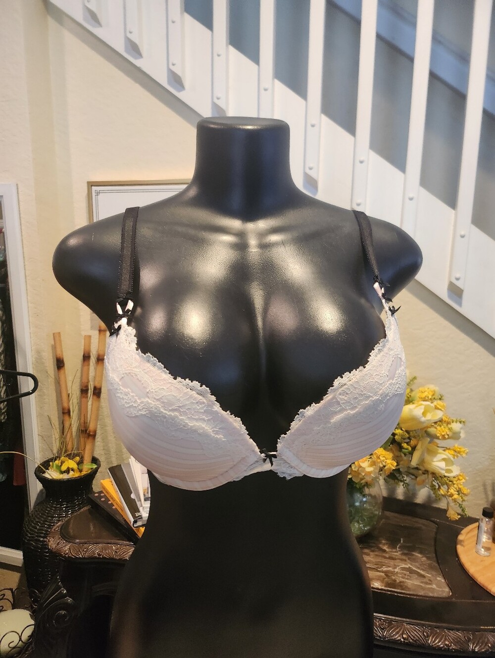 Victoria's Secret Dream Angels Push Up bra 34D